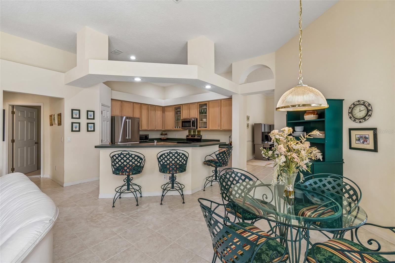 Image 13 of 52 For 8607 Terrace Pines Court