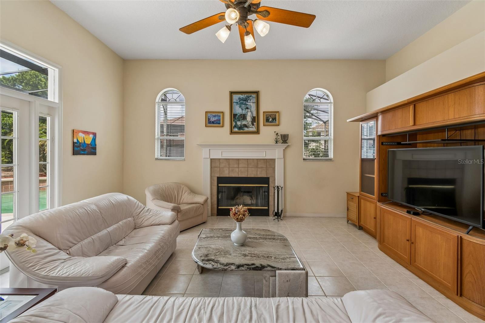 Image 19 of 52 For 8607 Terrace Pines Court