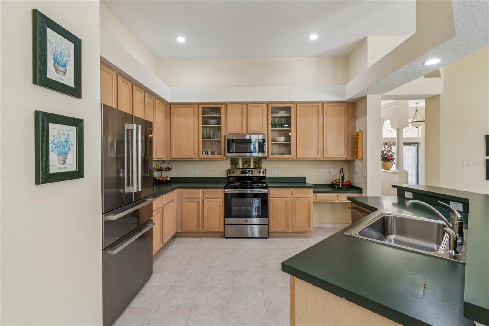 Image 9 of 52 For 8607 Terrace Pines Court