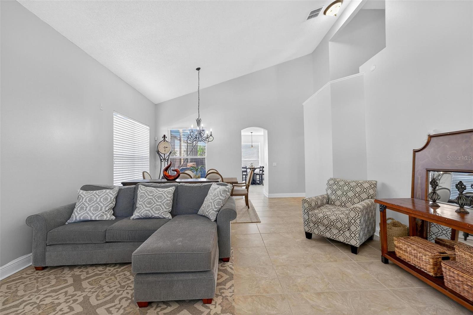 Image 11 of 58 For 1400 Holly Glen Run