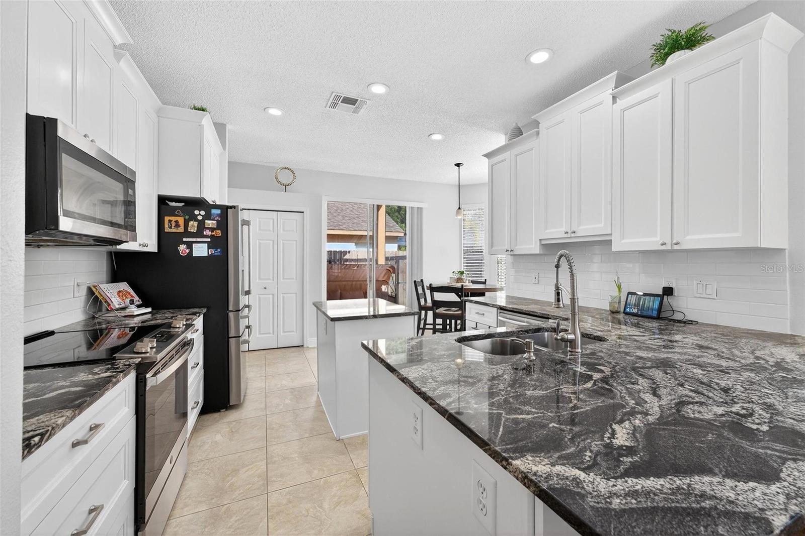 Image 14 of 58 For 1400 Holly Glen Run