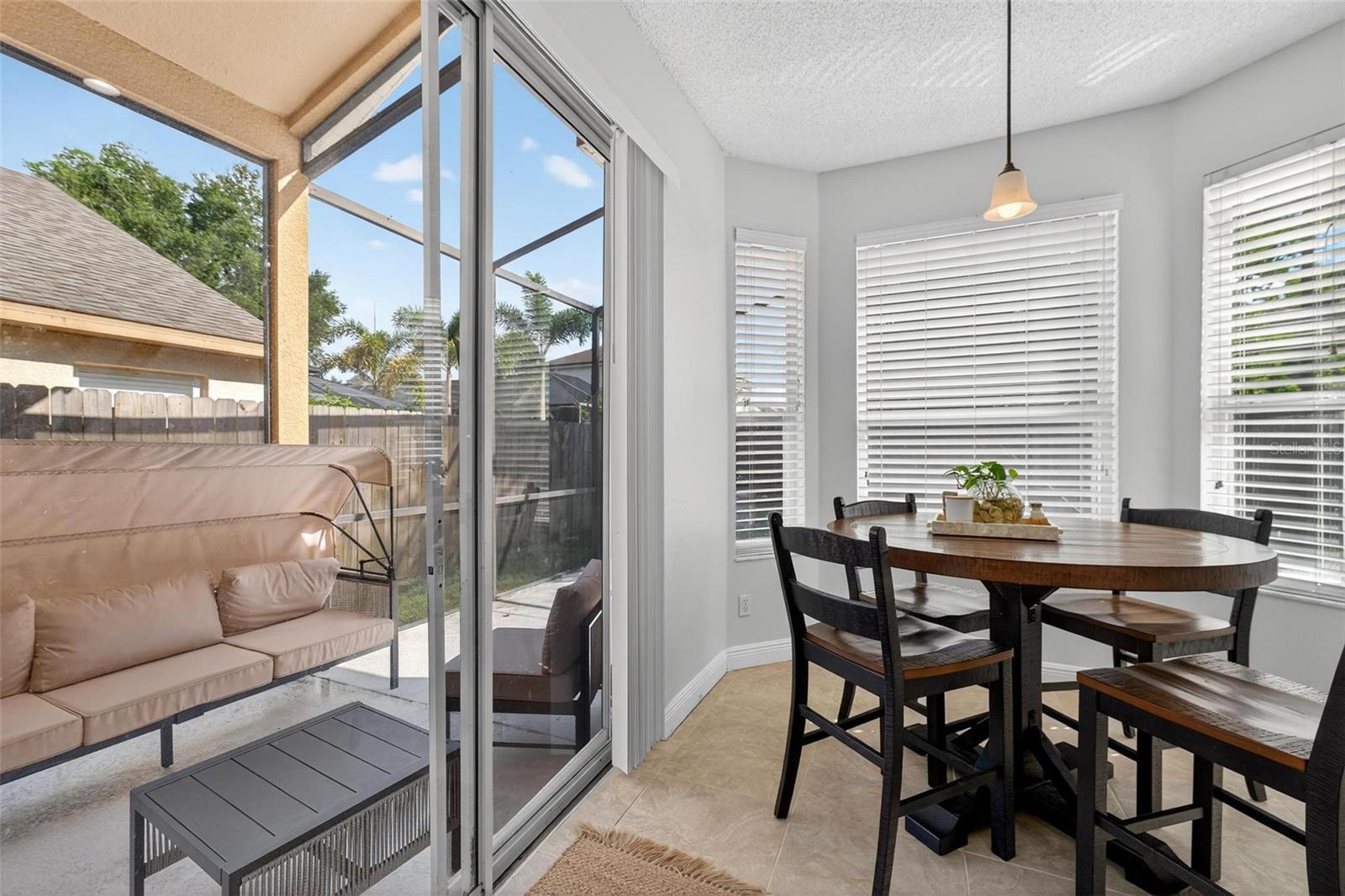 Image 24 of 58 For 1400 Holly Glen Run