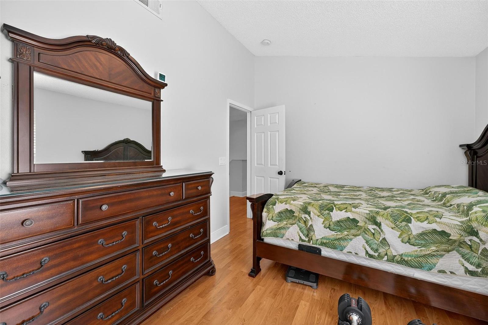 Image 42 of 58 For 1400 Holly Glen Run