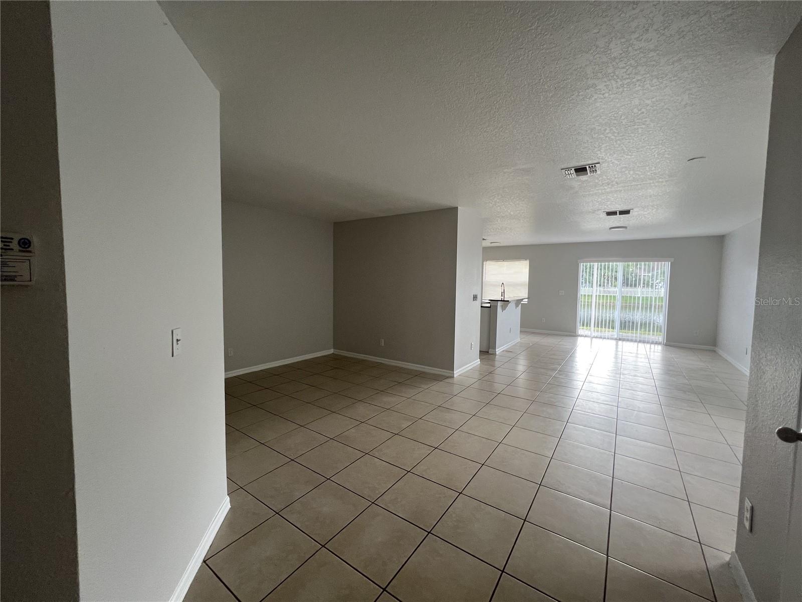 Image 5 of 26 For 572 Cresting Oak Circle 19