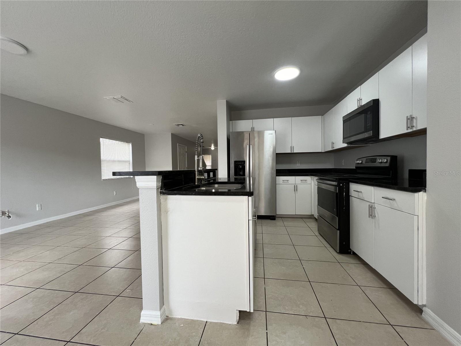 Image 7 of 26 For 572 Cresting Oak Circle 19