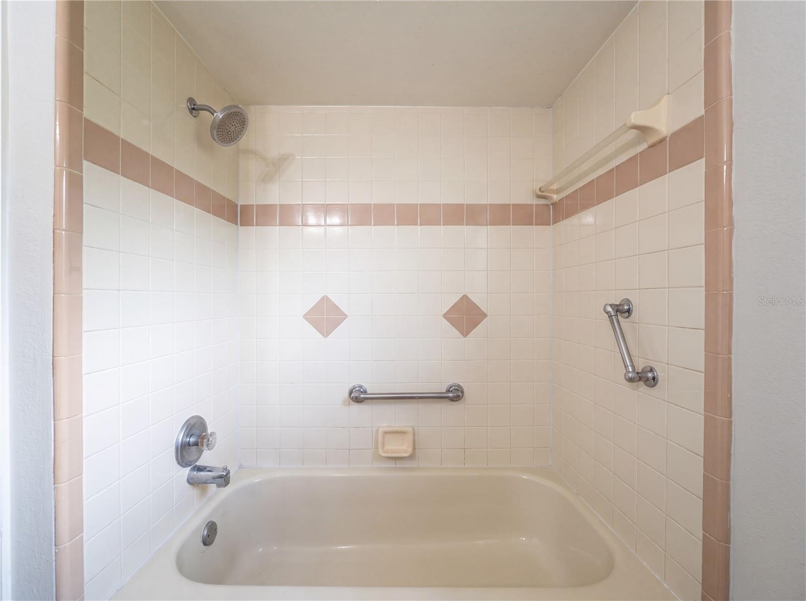 Image 15 of 21 For 199 Crest Avenue