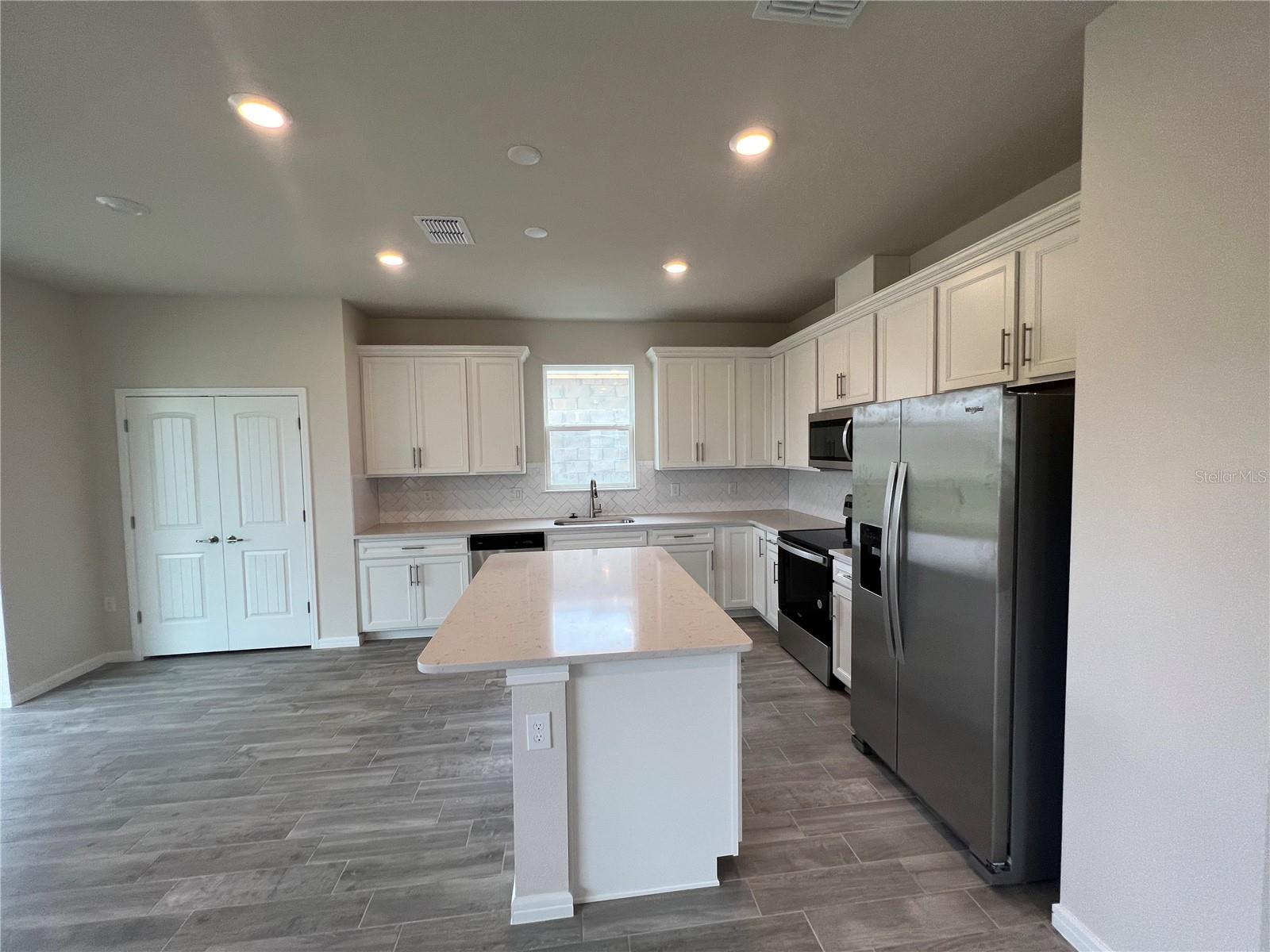 Image 17 of 48 For 17575 Saw Palmetto Avenue