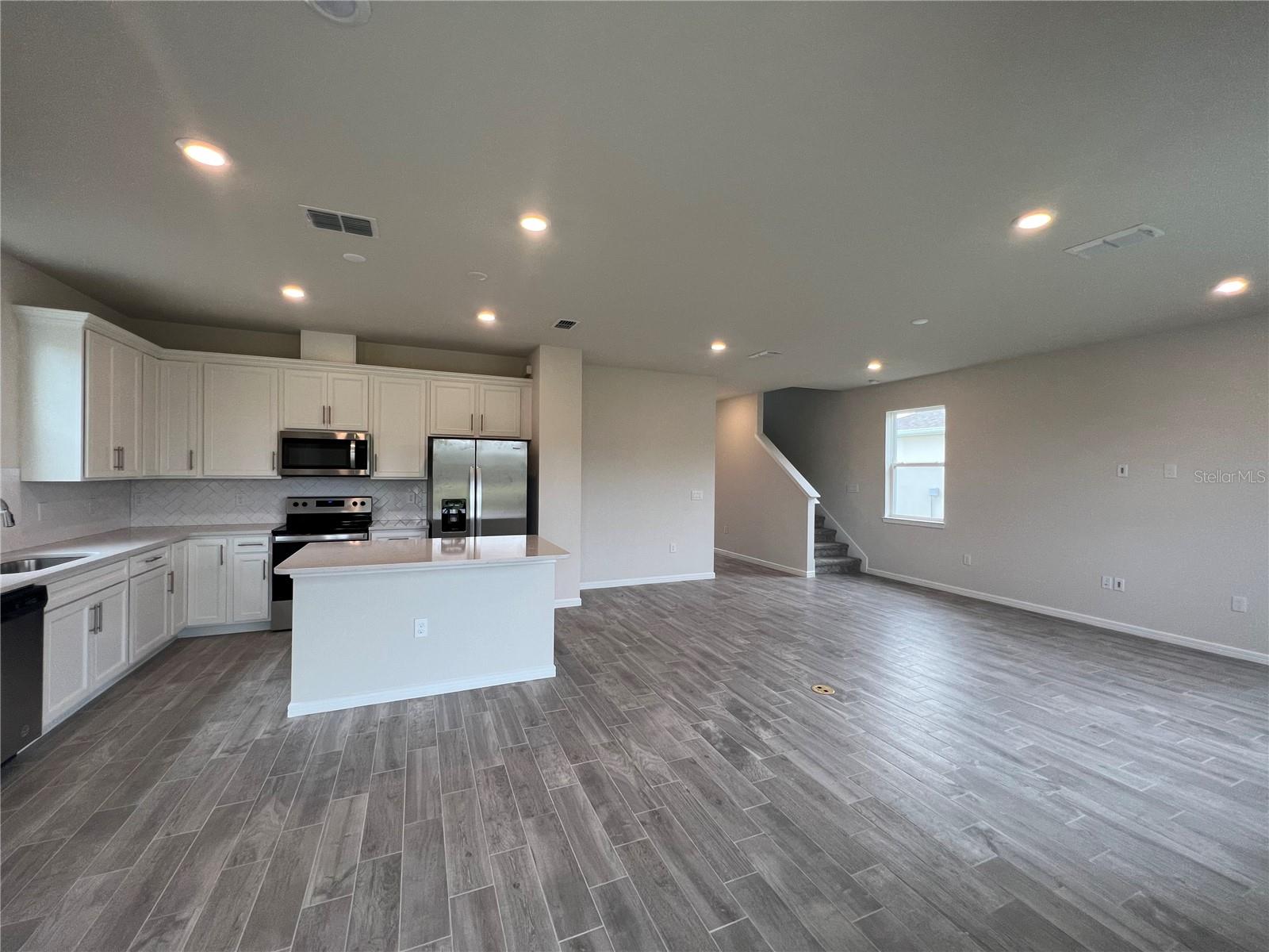 Image 20 of 48 For 17575 Saw Palmetto Avenue