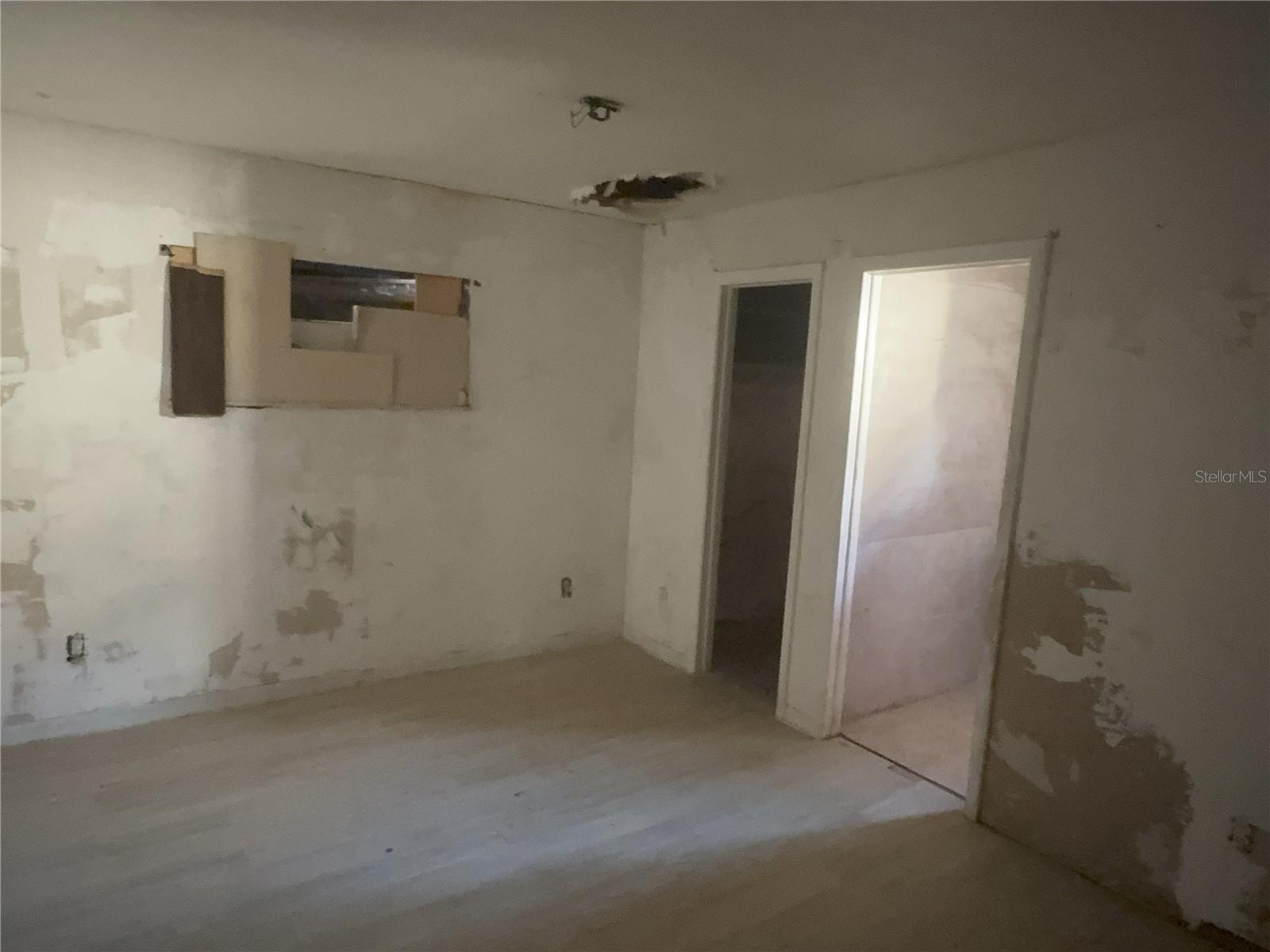 Image 7 of 15 For 4067 Kingsport Drive