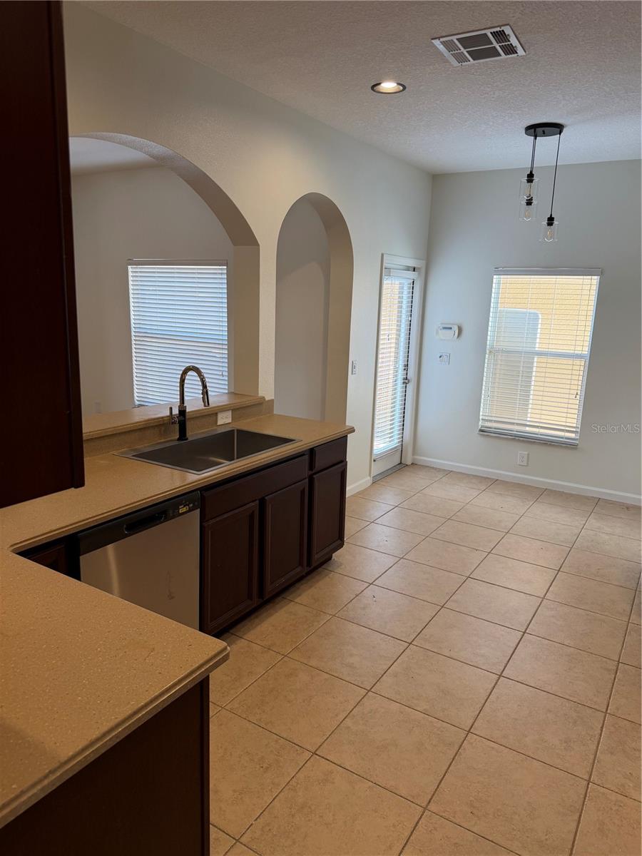 Image 4 of 21 For 11939 Citruswood Drive