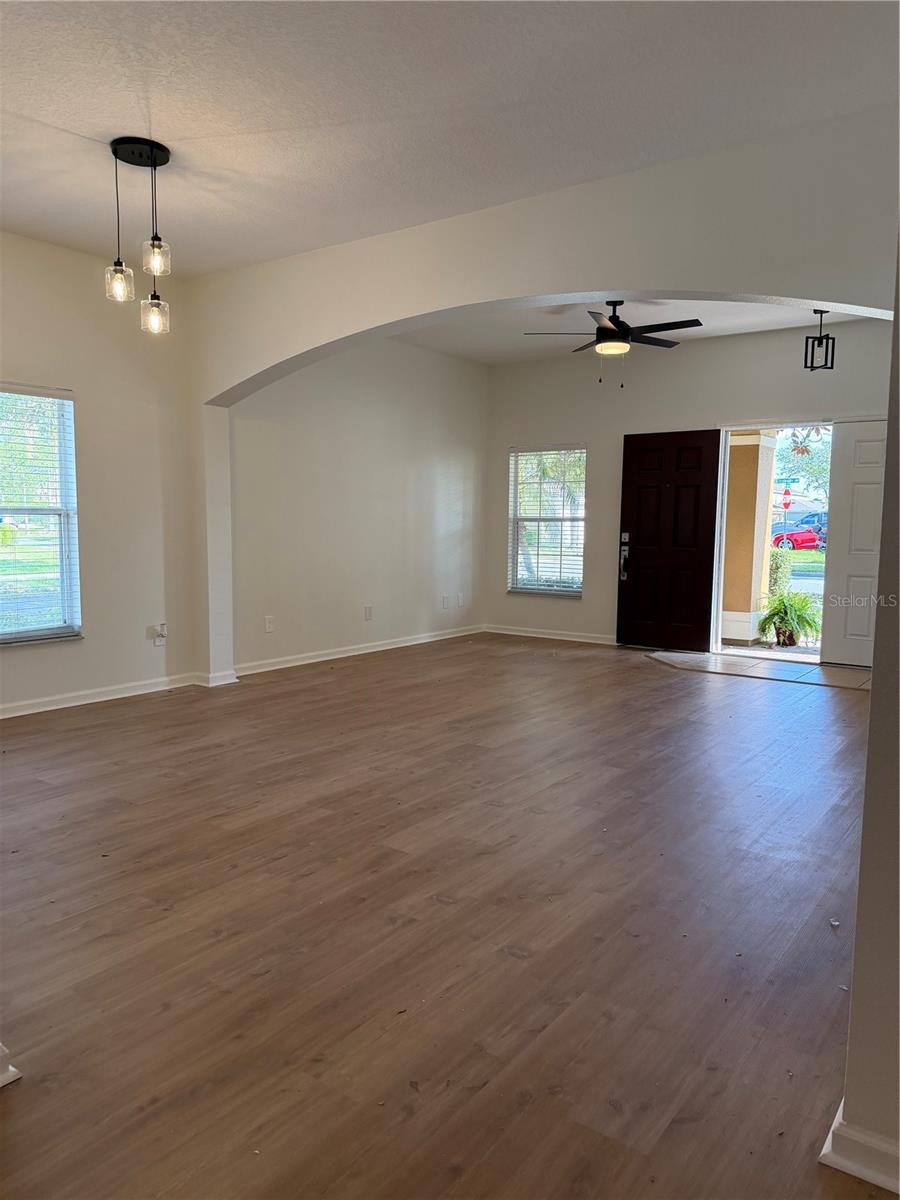 Image 7 of 21 For 11939 Citruswood Drive