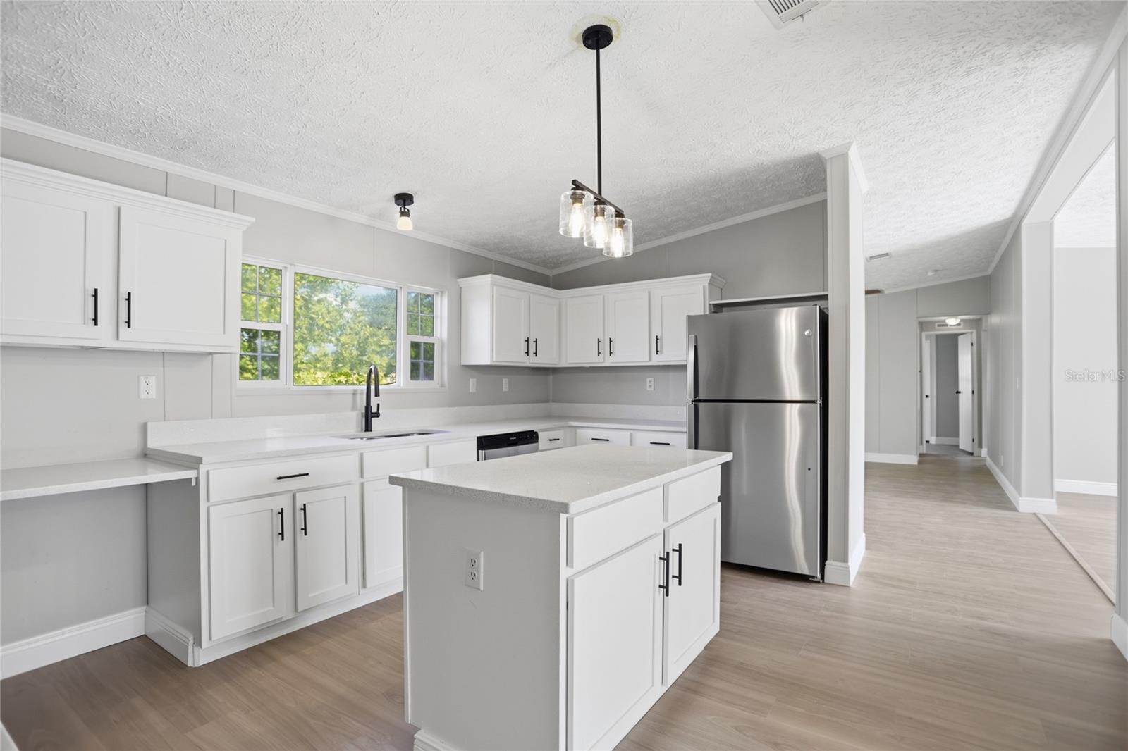 Image 8 of 33 For 3204 Silver Lake Court