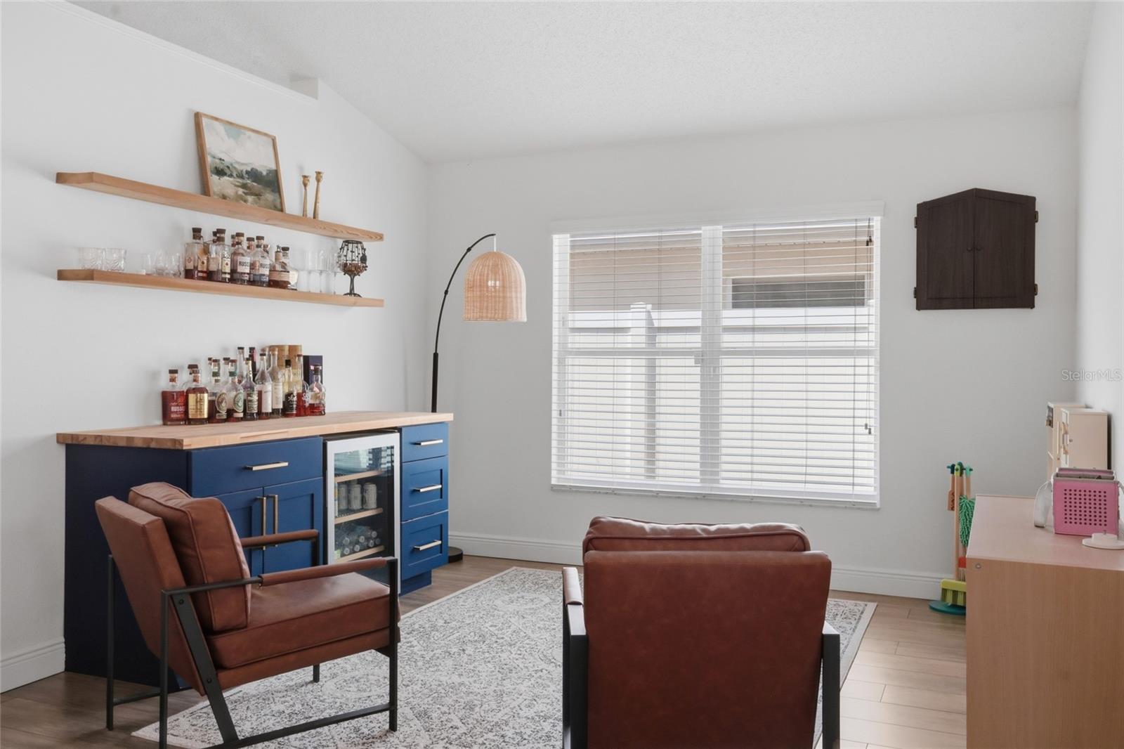 Image 14 of 57 For 207 Tavestock Loop