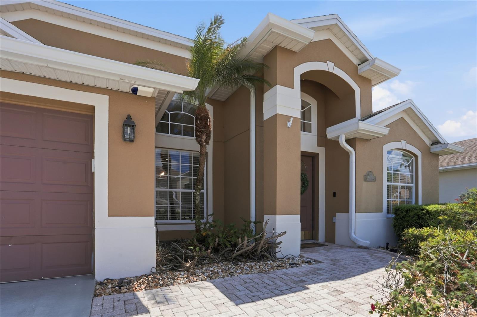 Image 2 of 57 For 207 Tavestock Loop