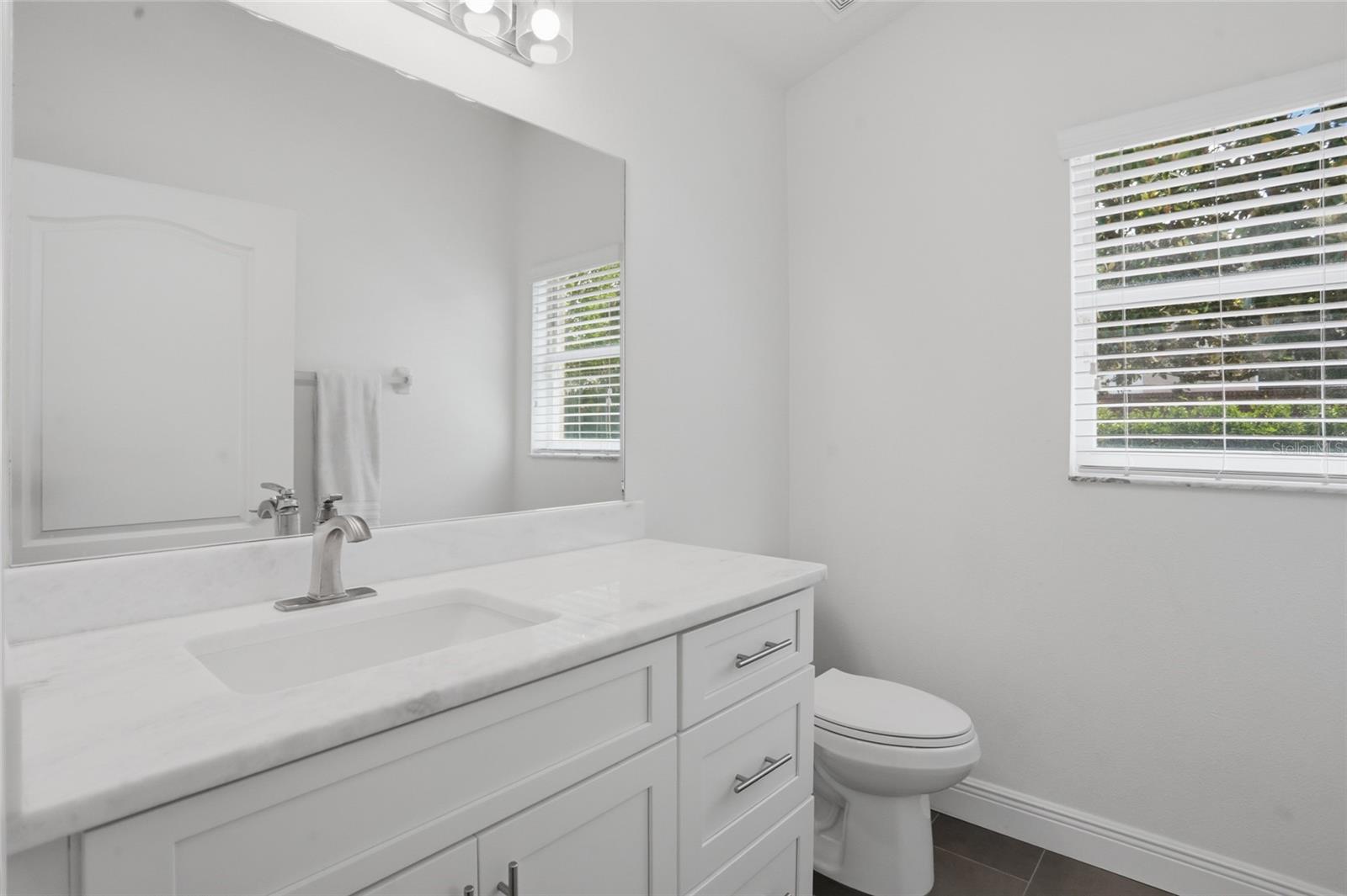 Image 28 of 57 For 207 Tavestock Loop