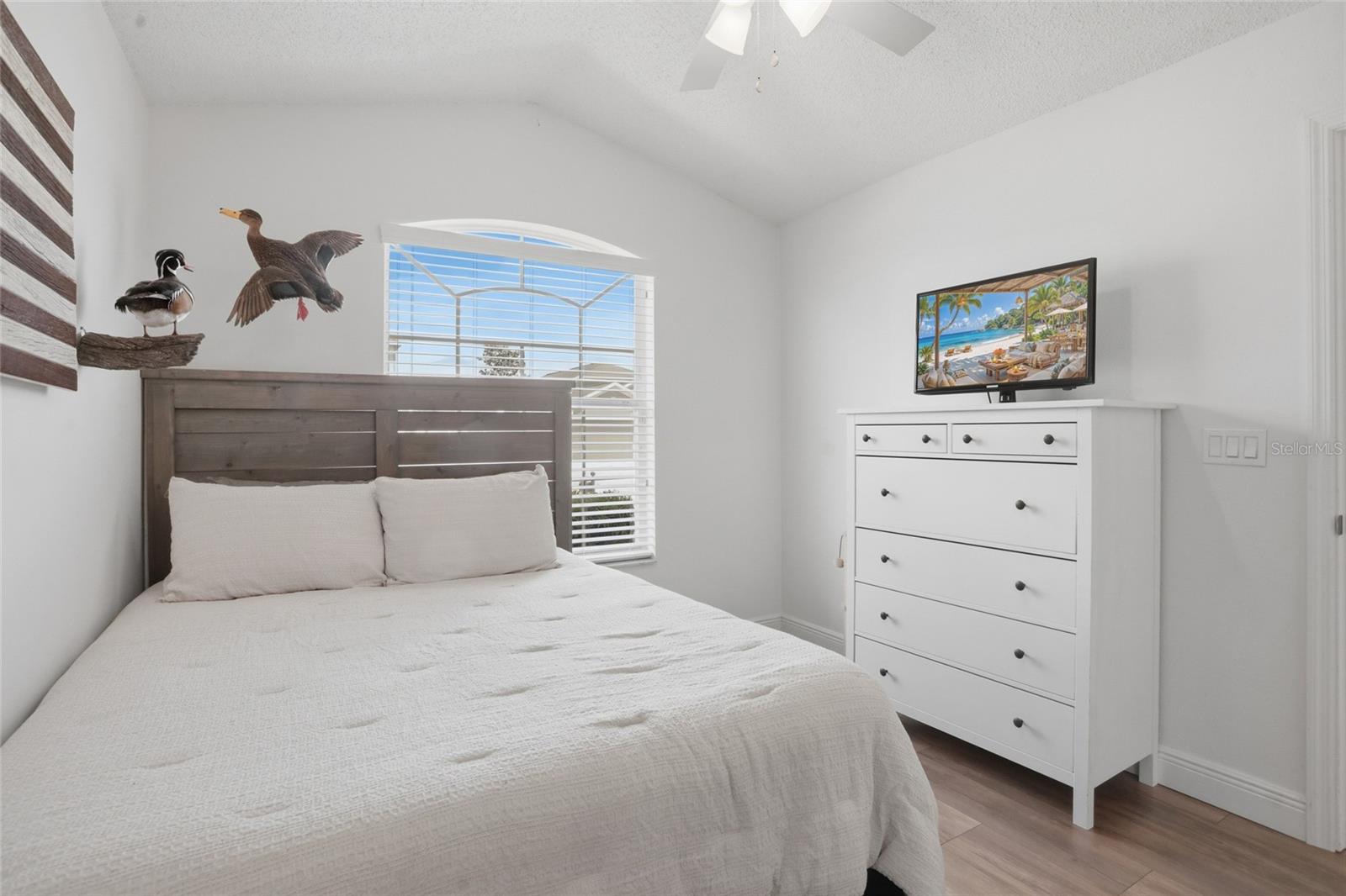 Image 29 of 57 For 207 Tavestock Loop