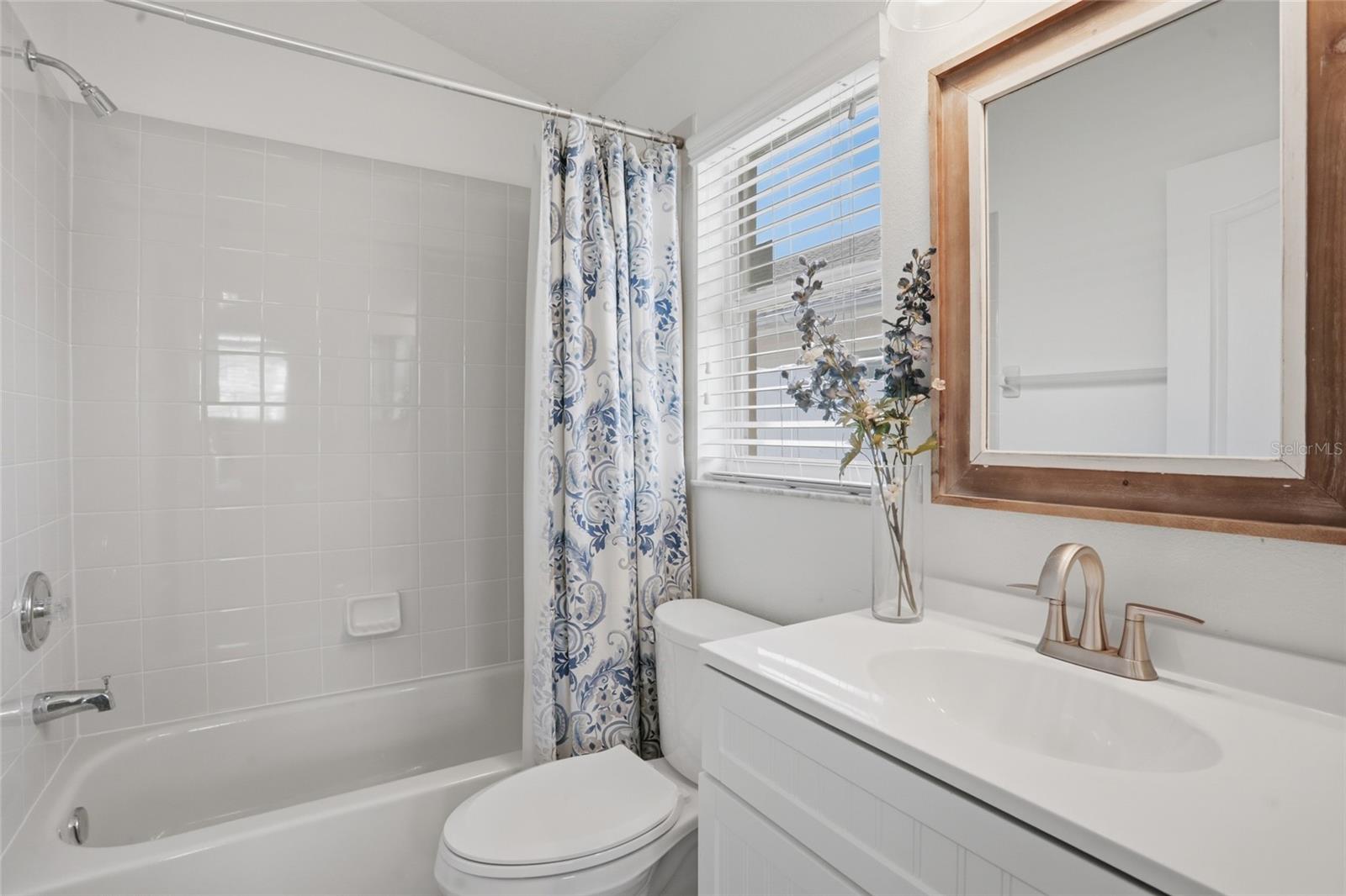 Image 30 of 57 For 207 Tavestock Loop