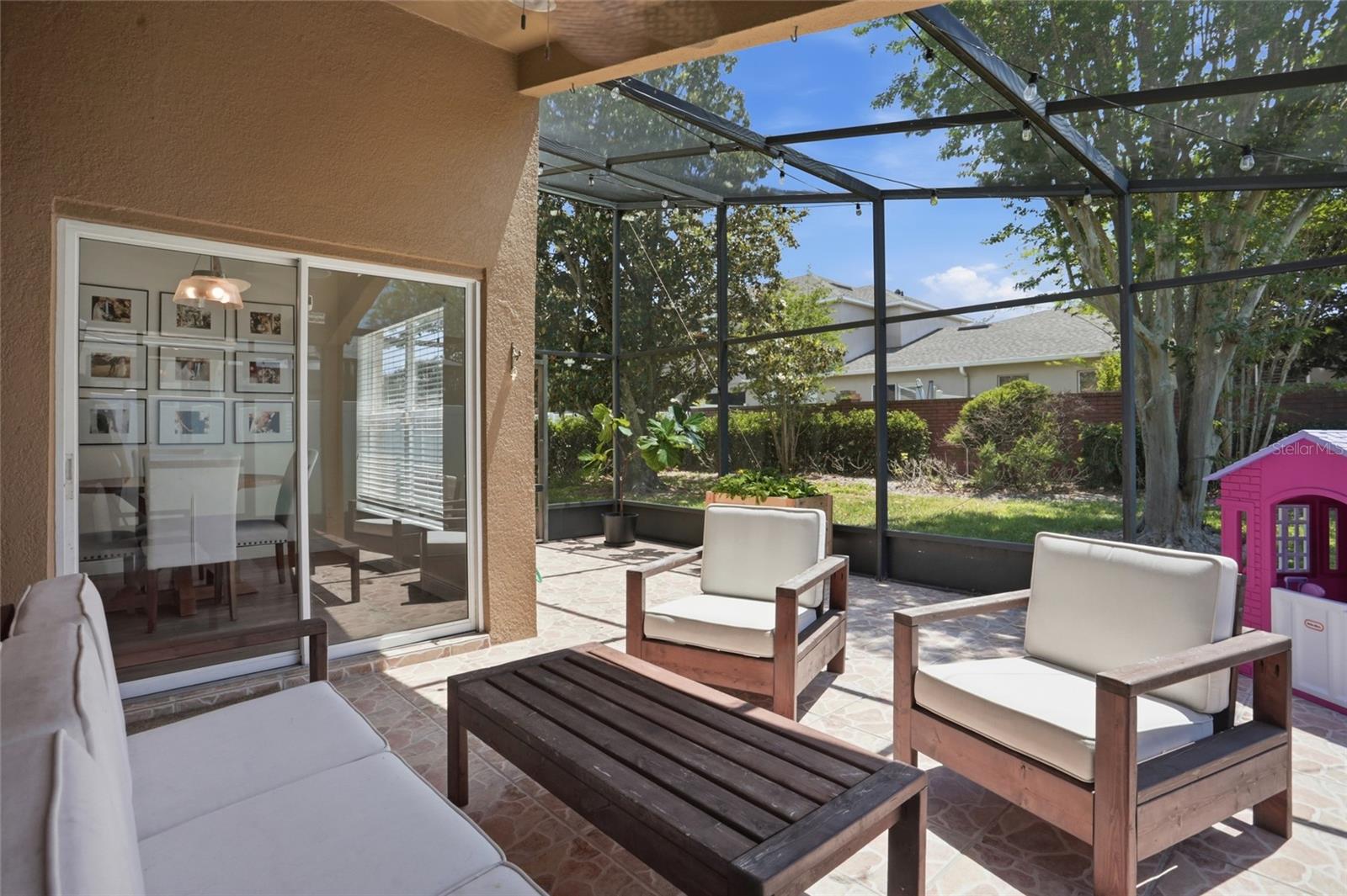 Image 9 of 57 For 207 Tavestock Loop