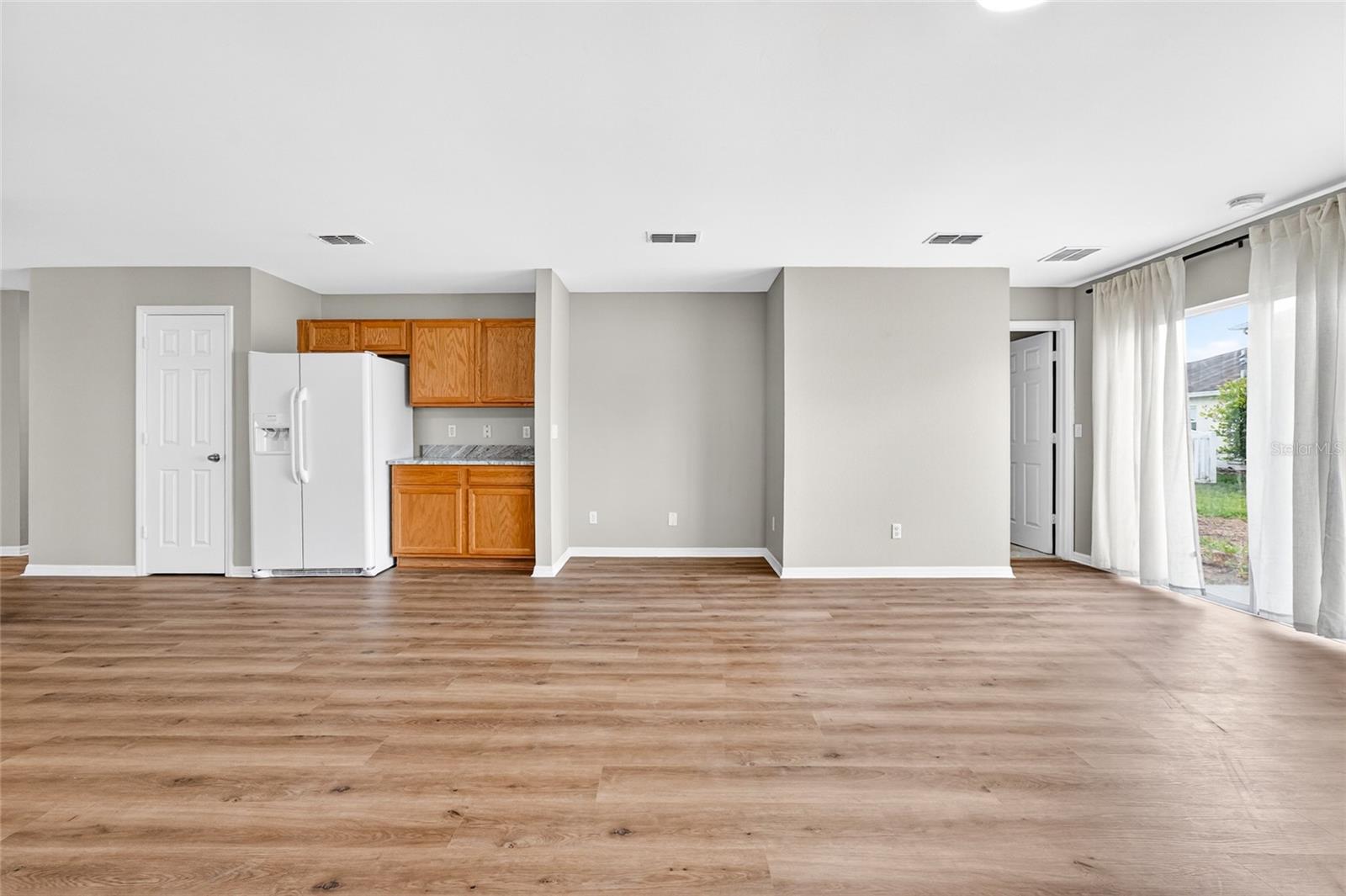 Image 10 of 35 For 1020 Battery Pointe Drive