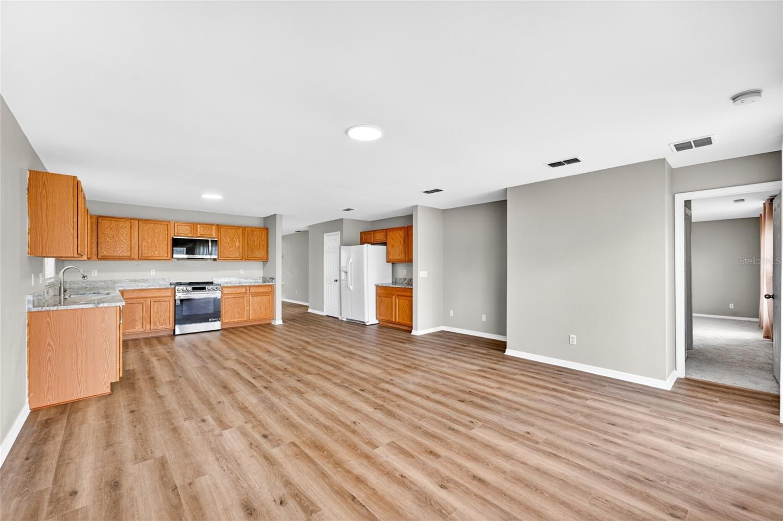 Image 11 of 35 For 1020 Battery Pointe Drive