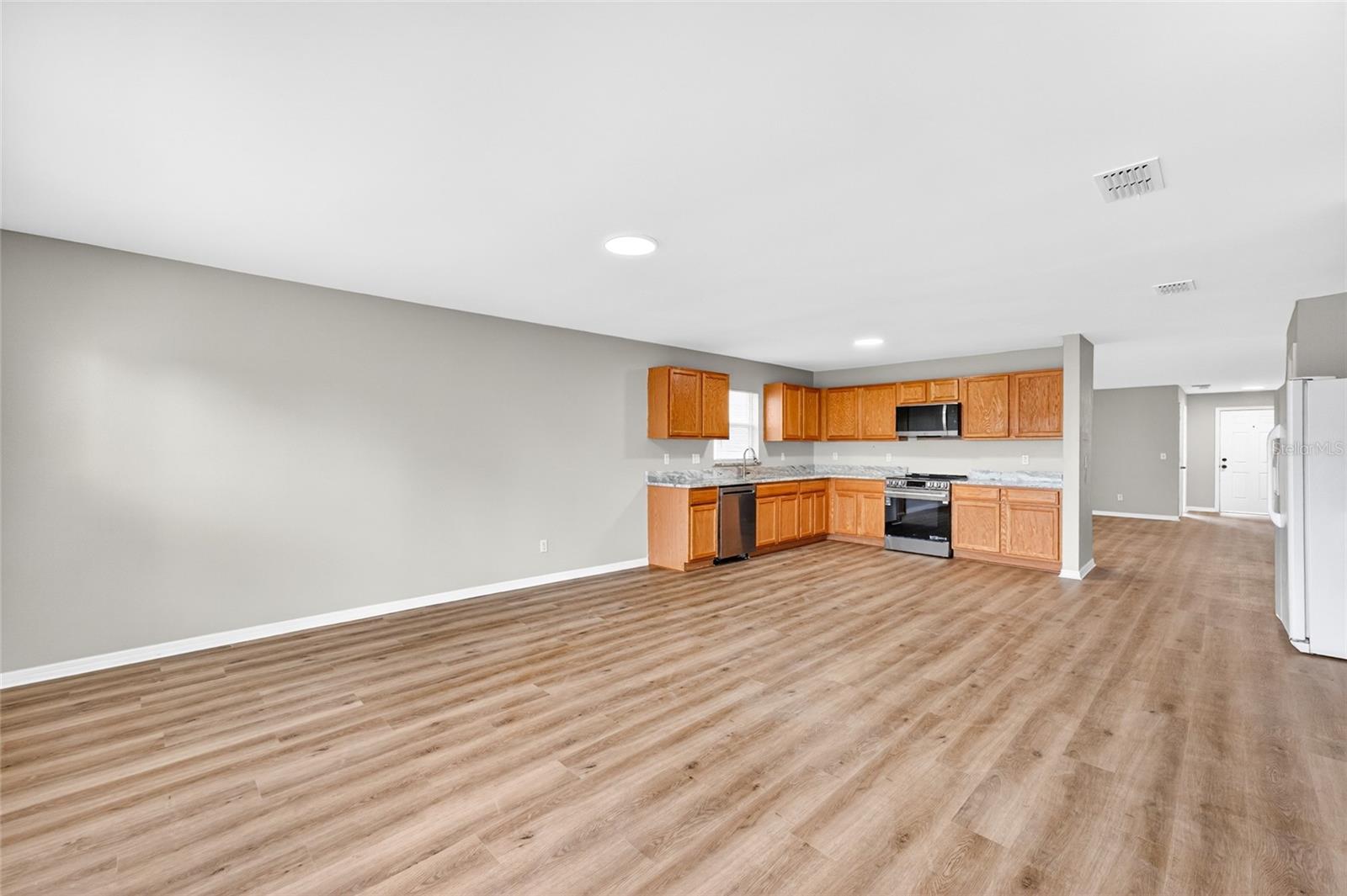 Image 12 of 35 For 1020 Battery Pointe Drive