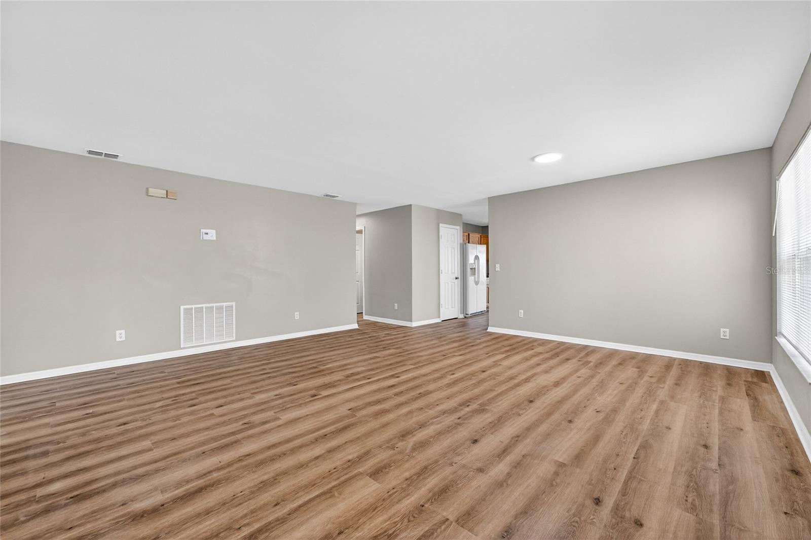 Image 7 of 35 For 1020 Battery Pointe Drive