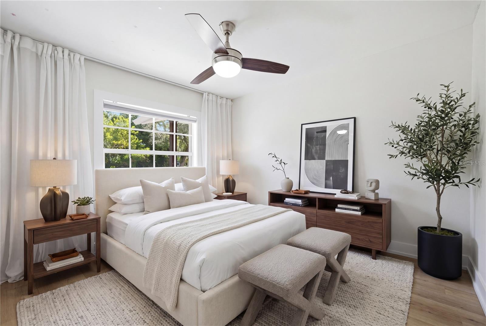 Image 10 of 17 For 1057 Willis Avenue