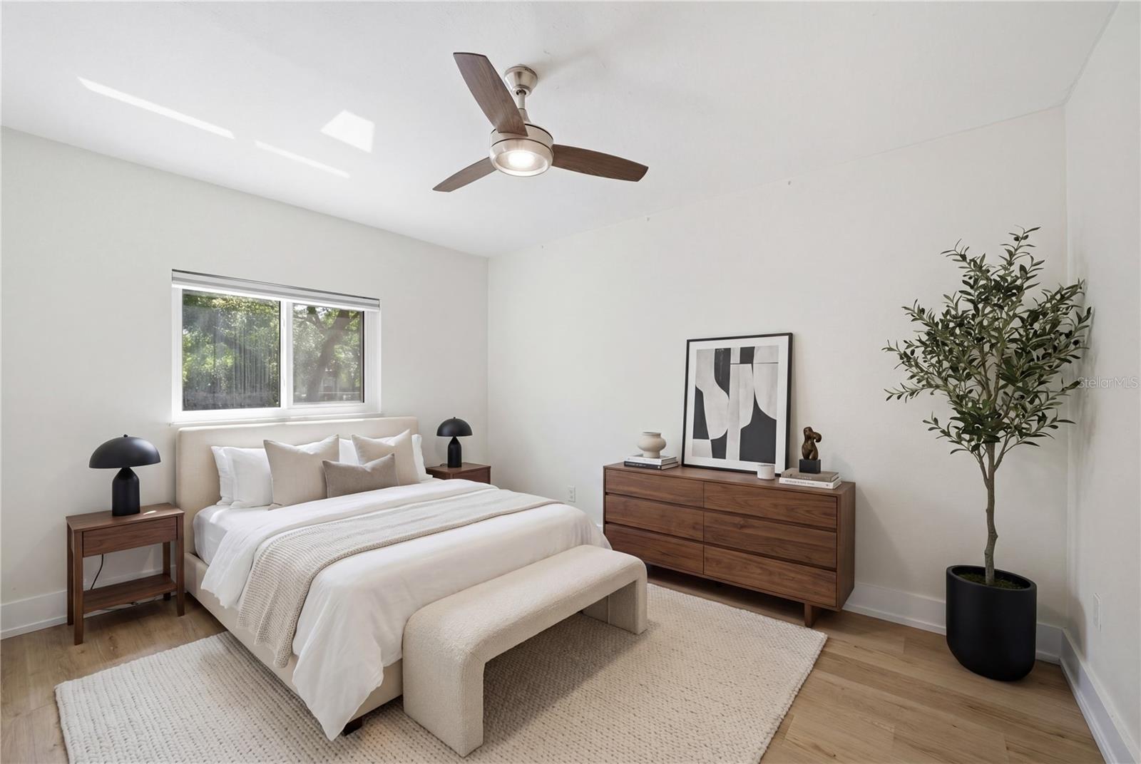 Image 4 of 17 For 1057 Willis Avenue