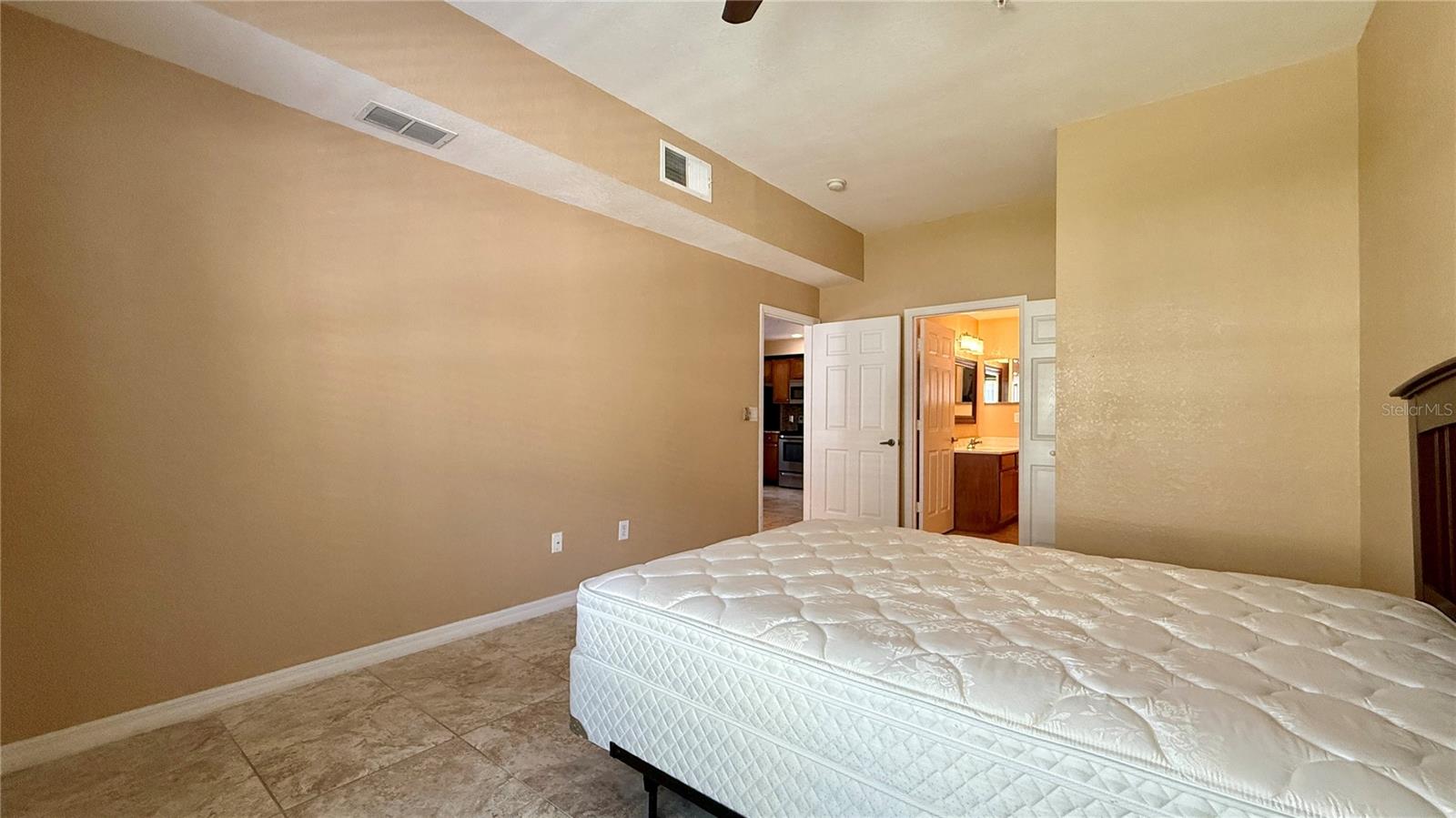 Image 14 of 46 For 4005 San Sabastian Drive 107