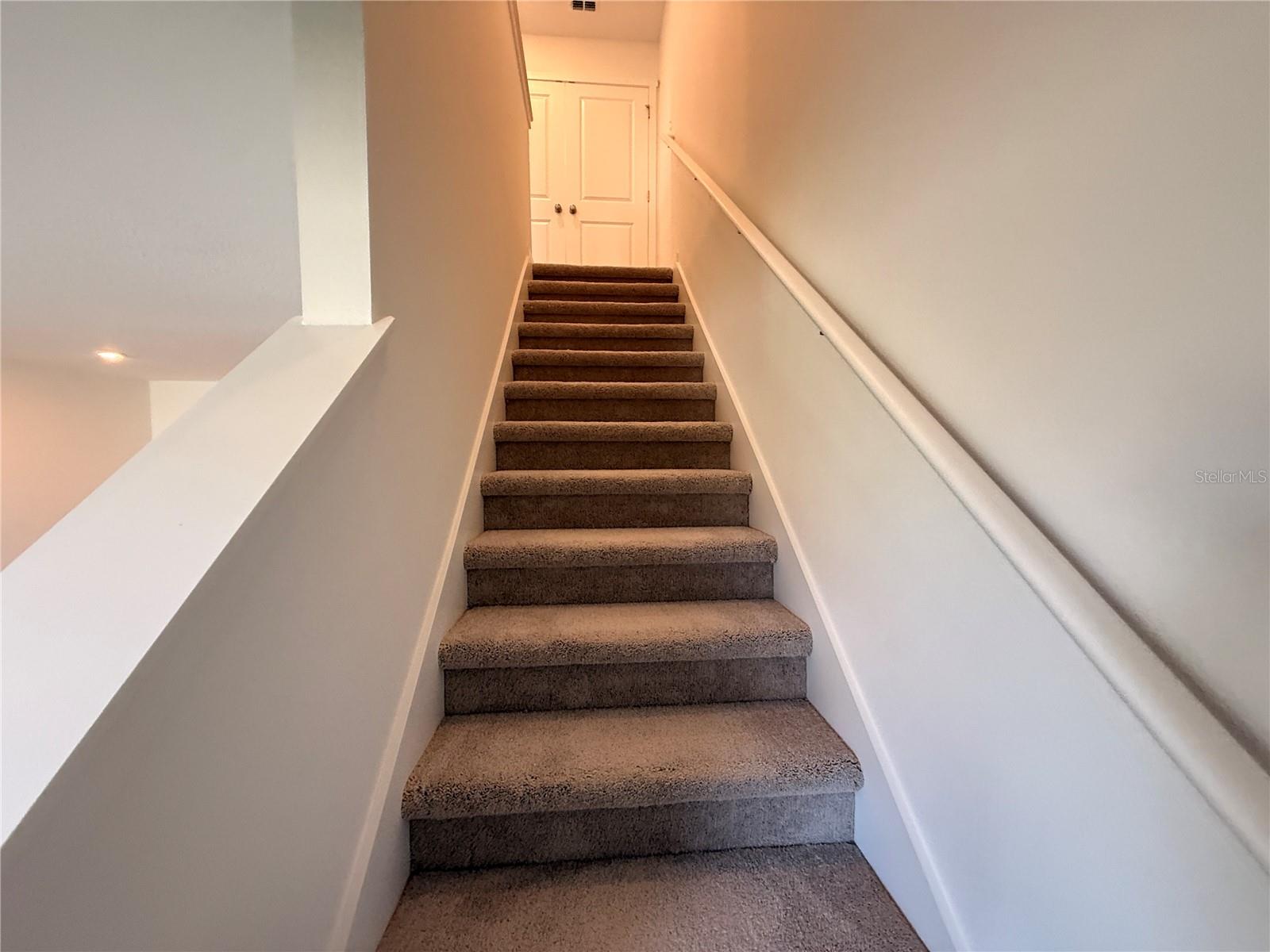 Image 11 of 29 For 868 Lynx Street