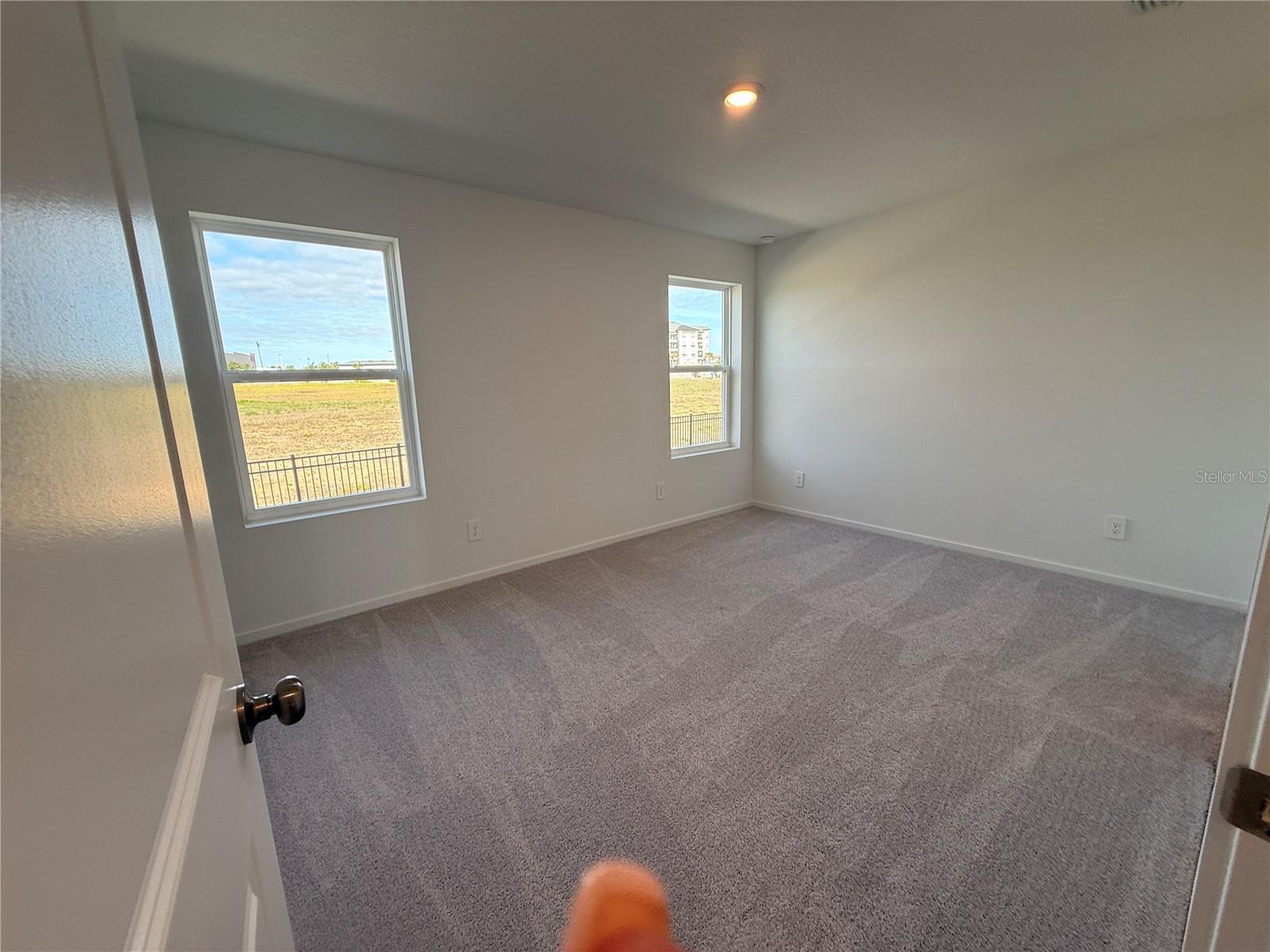 Image 6 of 29 For 868 Lynx Street
