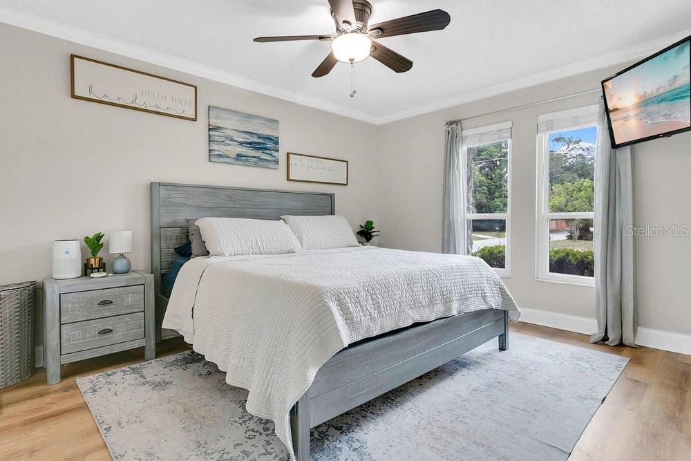 Image 17 of 35 For 3221 Martin Street