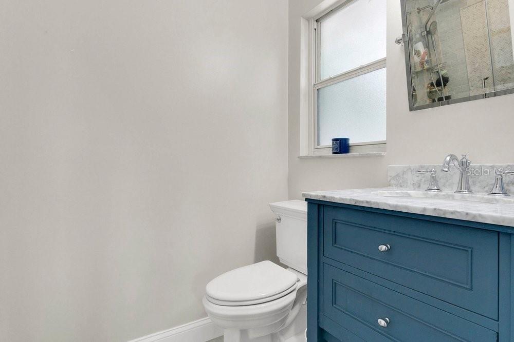 Image 20 of 35 For 3221 Martin Street