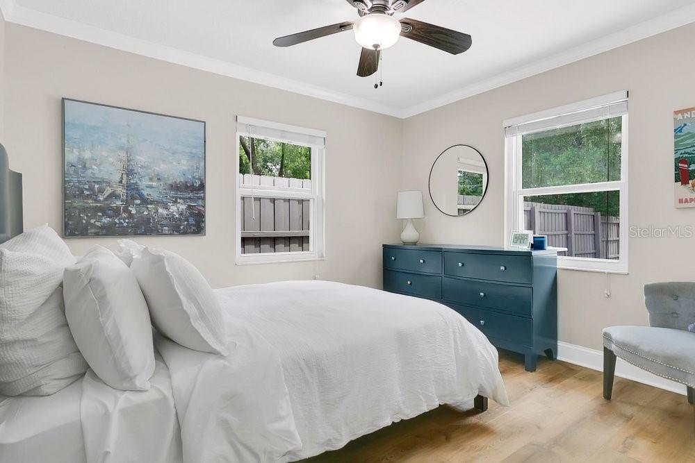 Image 21 of 35 For 3221 Martin Street