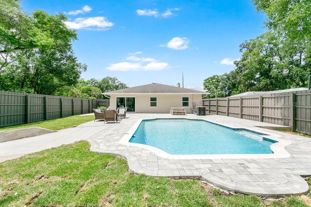 Image 27 of 35 For 3221 Martin Street