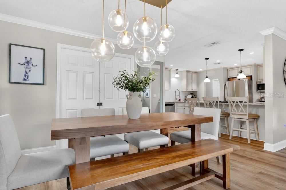 Image 9 of 35 For 3221 Martin Street