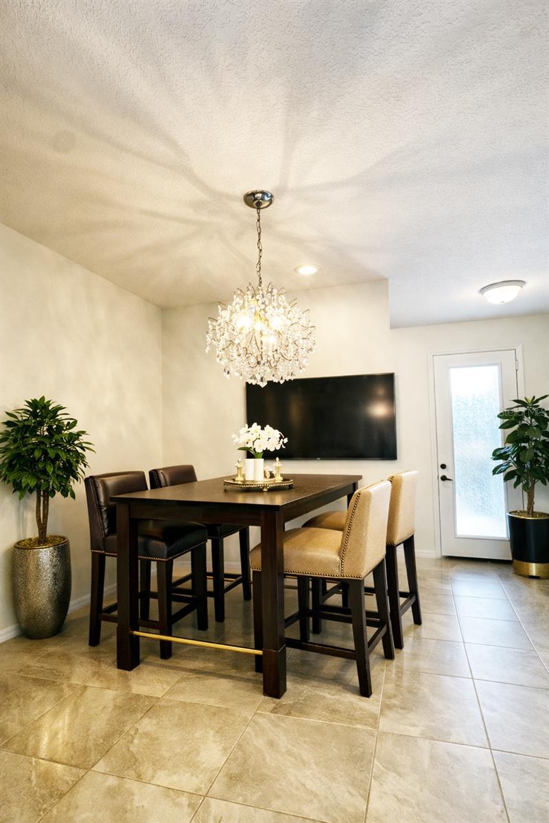 Image 10 of 65 For 8590 Canyon Creek Trail