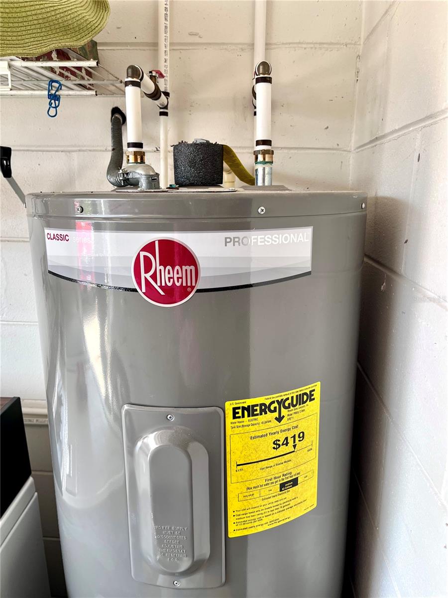 Image 43 of 43 For 29 Lakepointe Circle