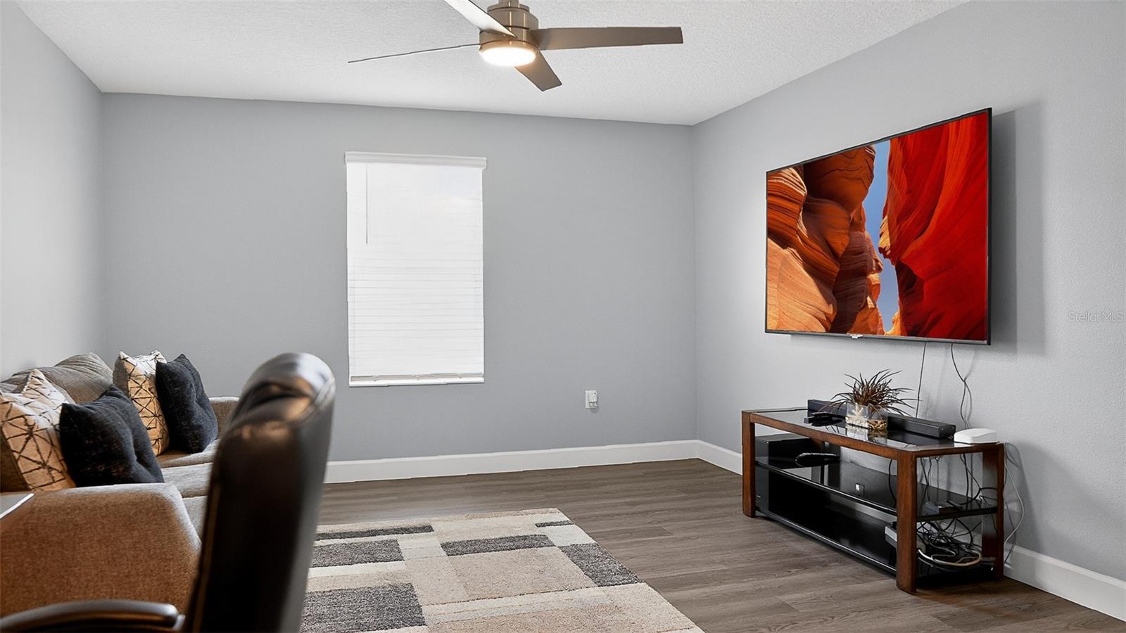 Image 20 of 28 For 5526 Limestone Street