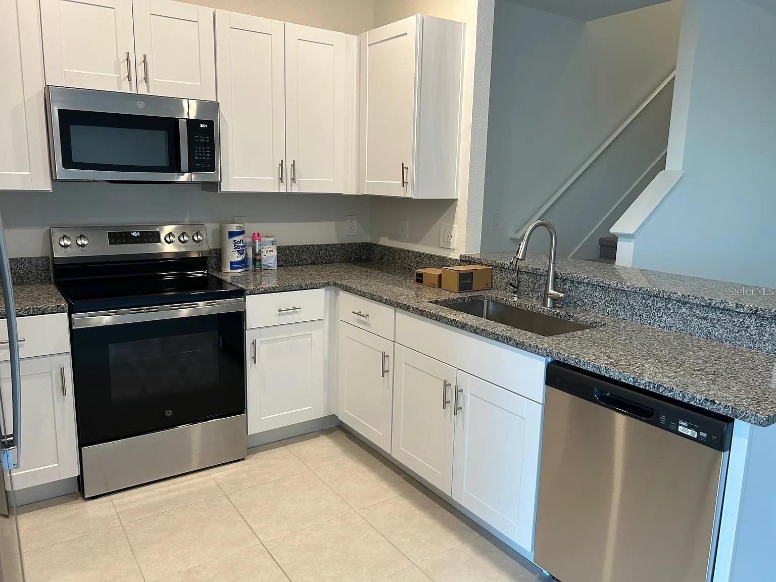 Image 5 of 16 For 11324 65th Terrace E