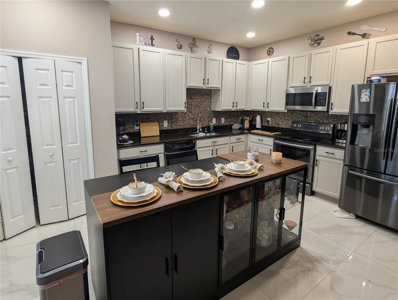 Image 3 of 22 For 2825 Running Brook Circle