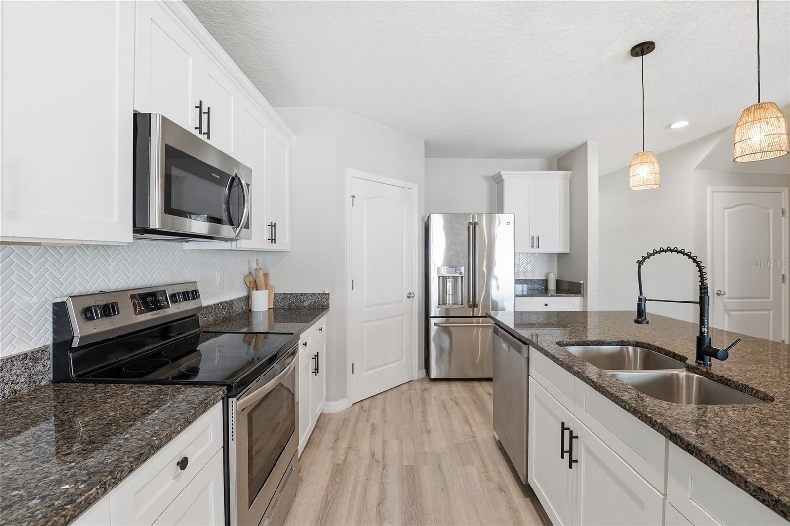 Image 12 of 53 For 1895 Green Dragon Drive