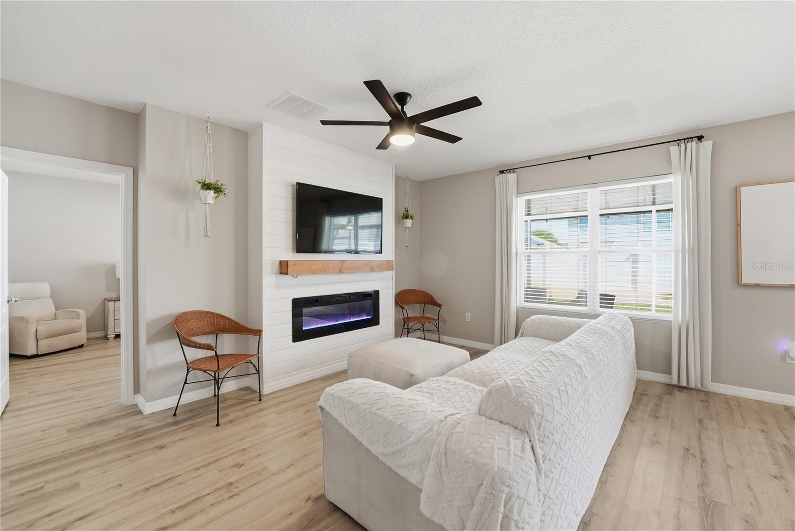 Image 15 of 53 For 1895 Green Dragon Drive