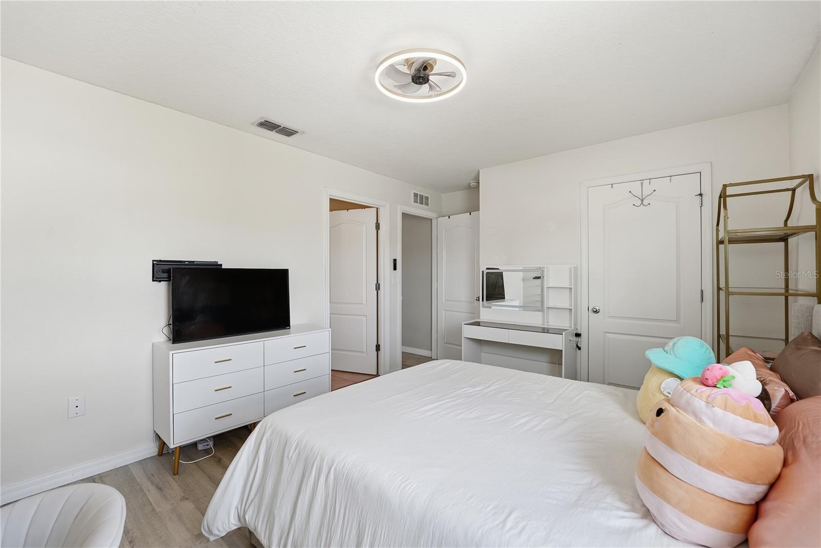 Image 26 of 53 For 1895 Green Dragon Drive