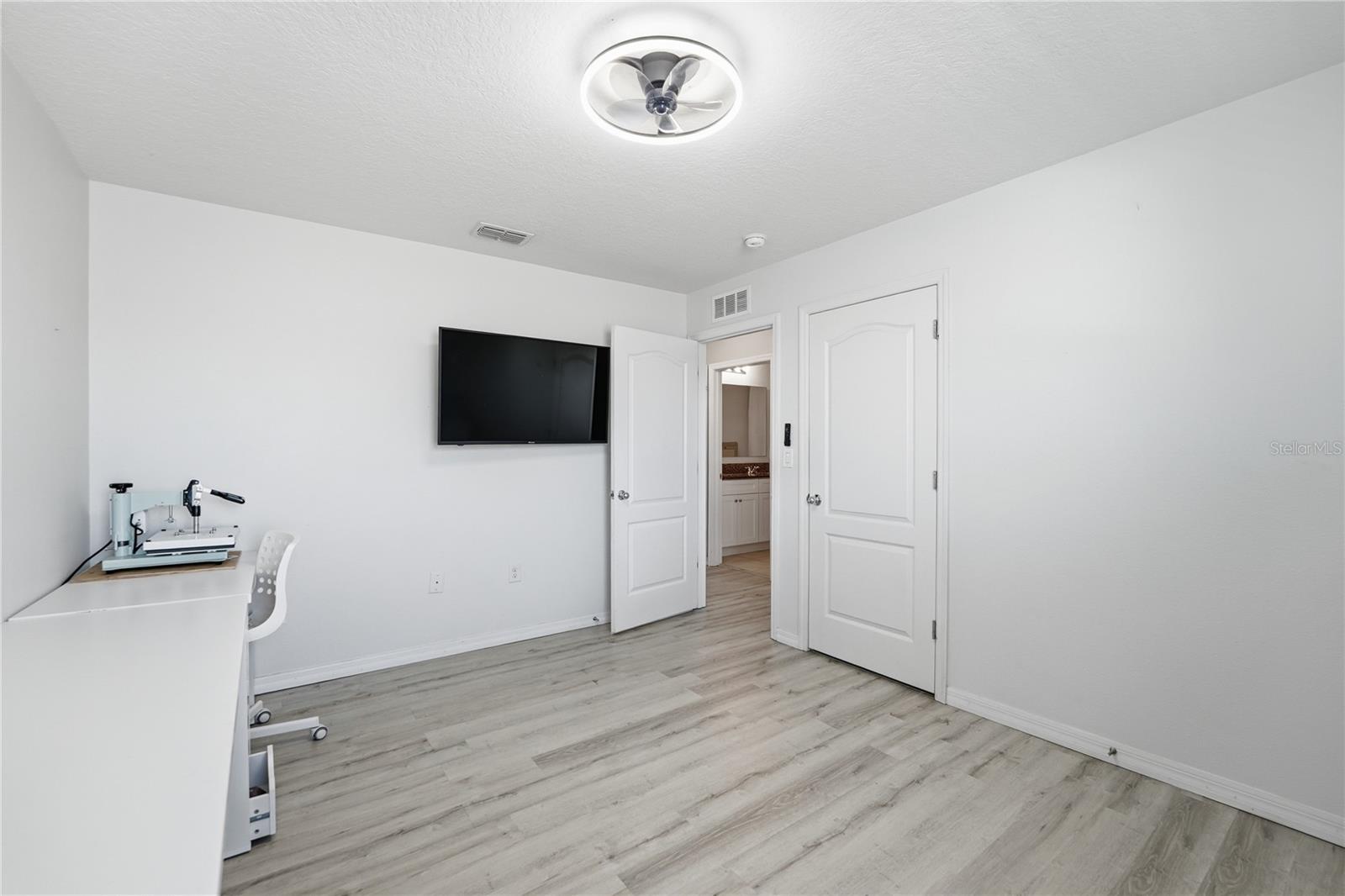 Image 29 of 53 For 1895 Green Dragon Drive