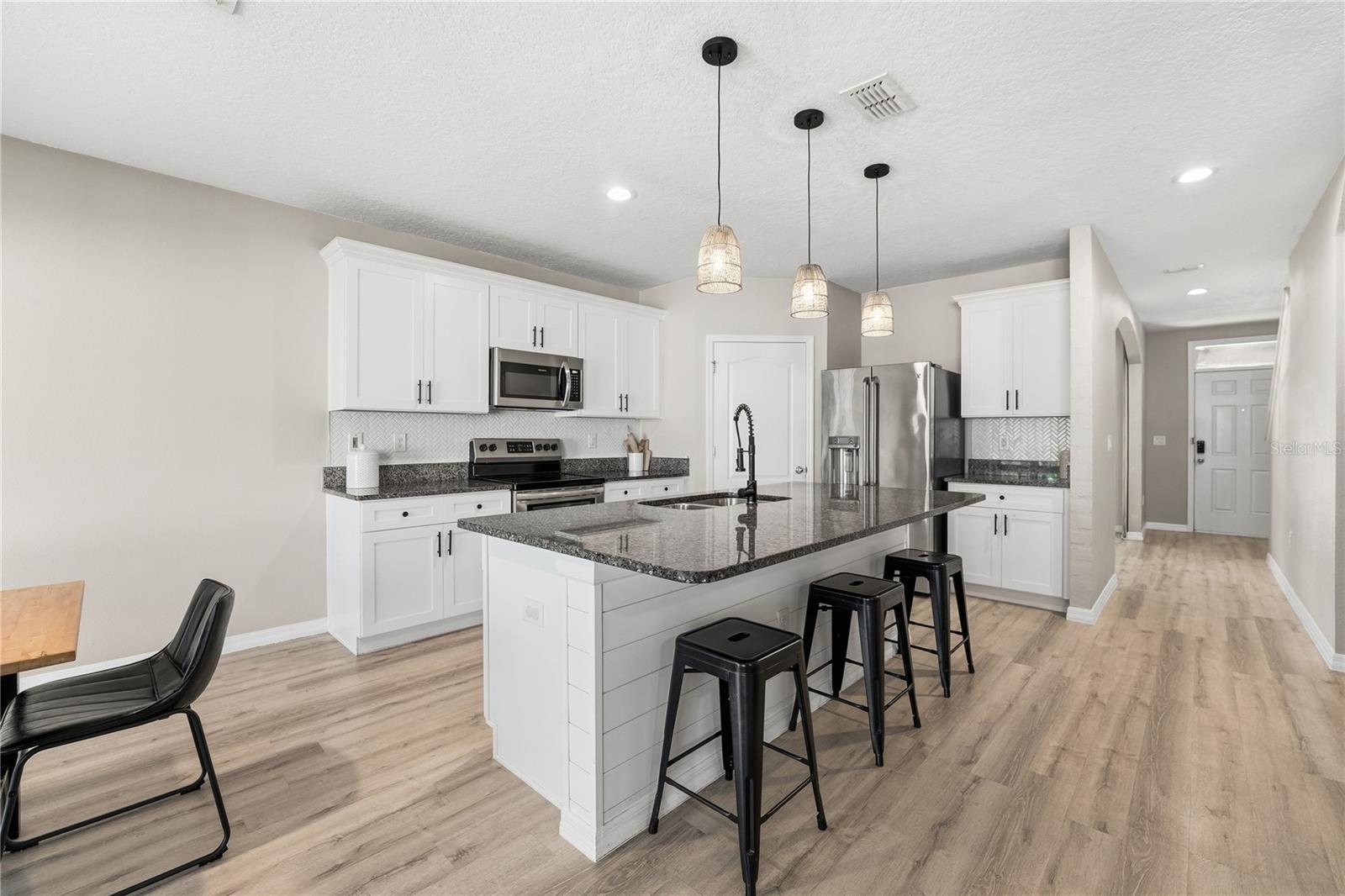 Image 8 of 53 For 1895 Green Dragon Drive