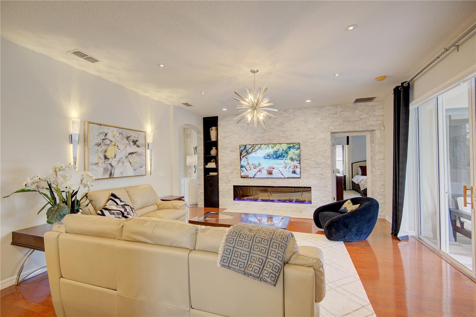 Image 16 of 75 For 1185 Stellar Drive