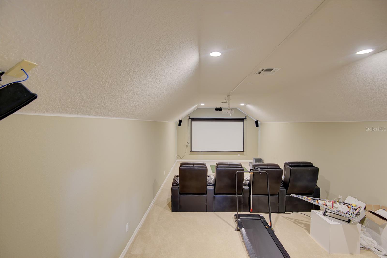 Image 54 of 75 For 1185 Stellar Drive