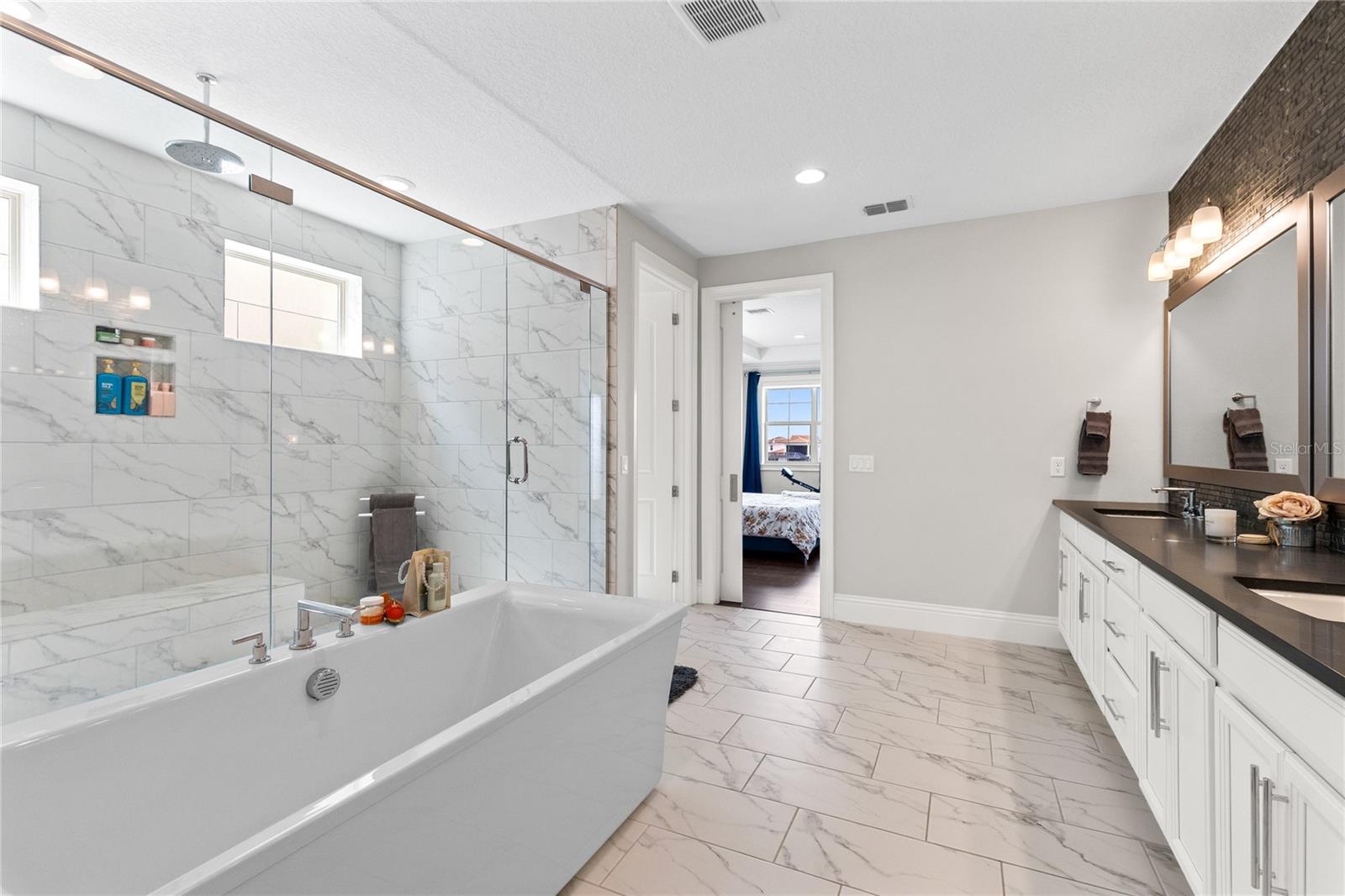 Image 24 of 50 For 13352 Alderley Drive