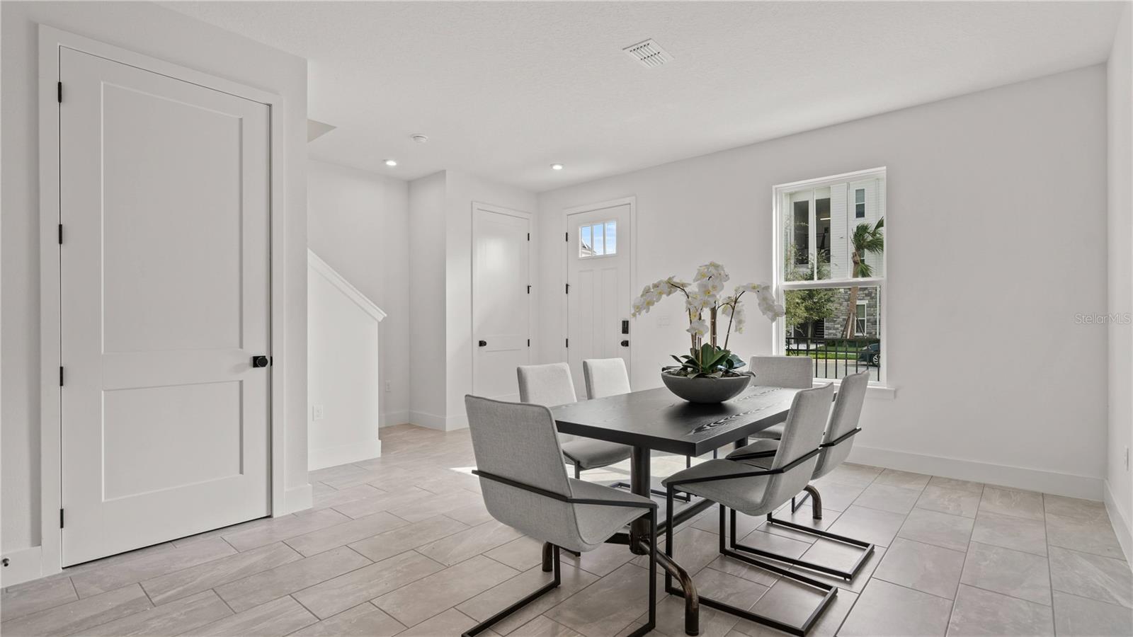 Image 4 of 22 For 6678 Juneberry Way